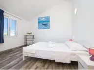 Izdavanje, kuća, 110m², Đuraševići, Tivat - image 2
