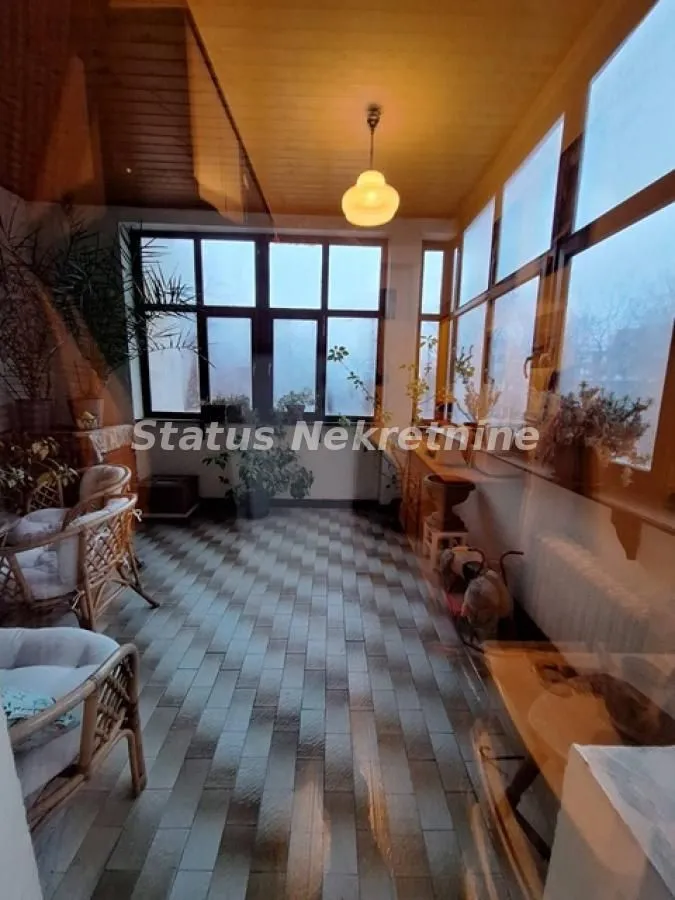 Prodaja, trosoban stan, 93m², Centar, Novi Sad