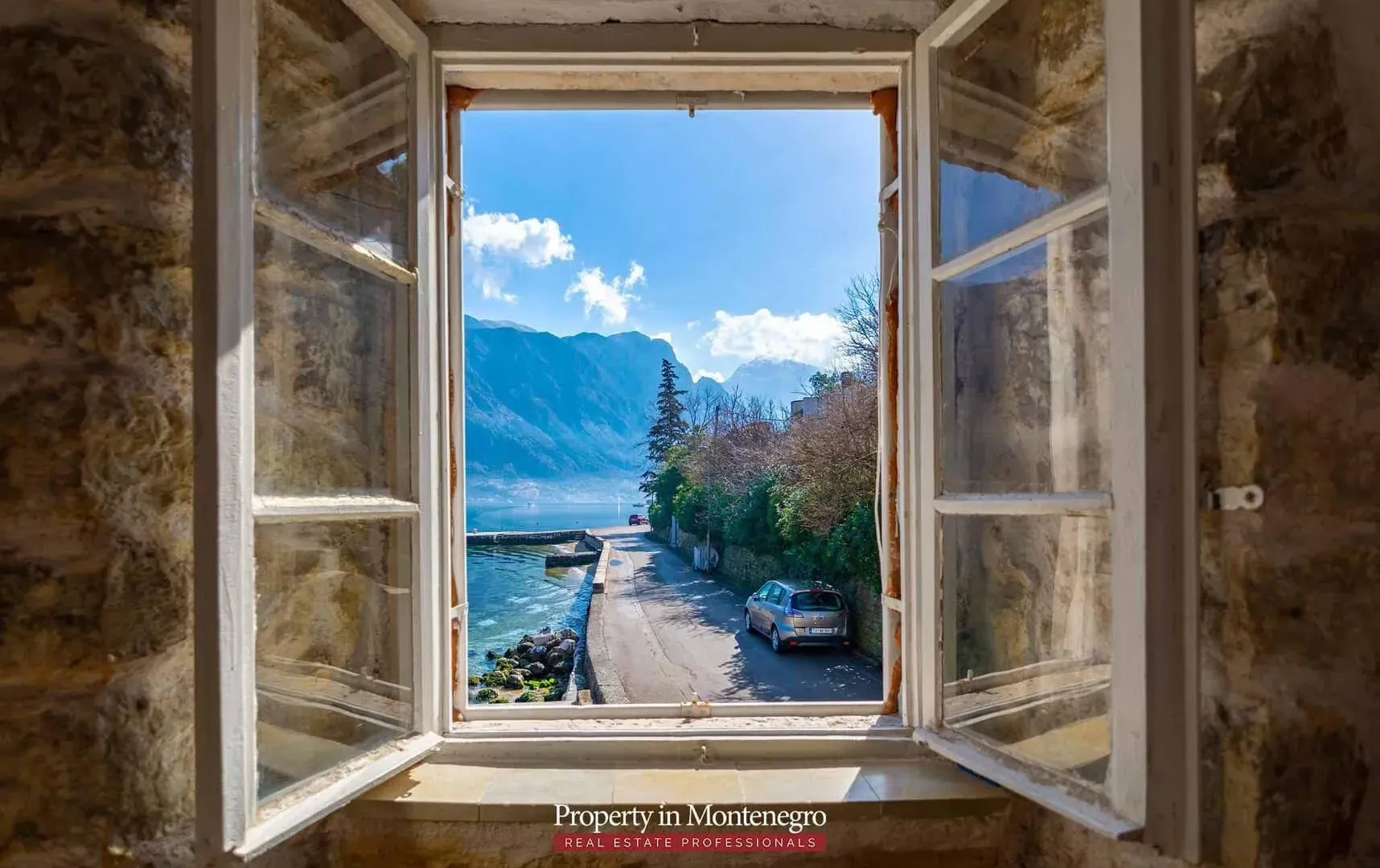 Sale, house, 100m², Prčanj, Kotor