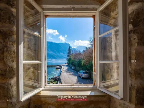 Prodaja, kuća, 100m², Prčanj, Kotor - image 2