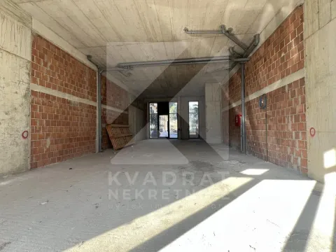 Izdavanje, poslovni prostor, 106m², Ljubović, Podgorica - image 5