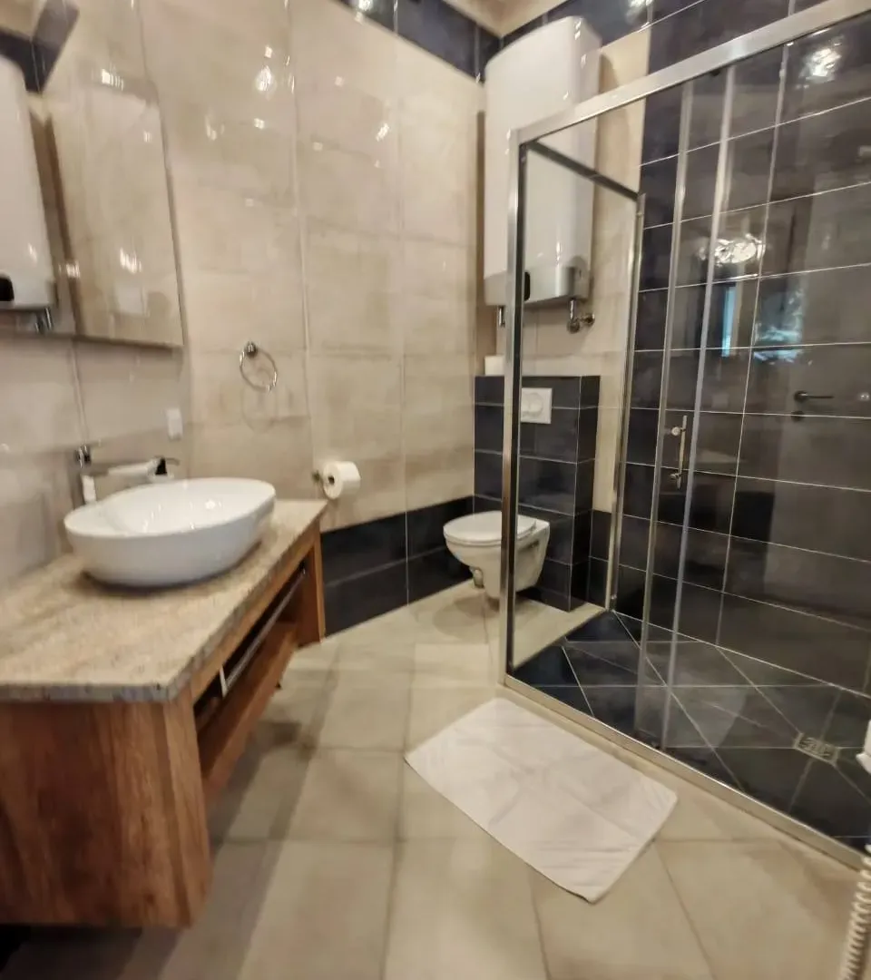 Rent, two bedroom apartment, 85m², Bečići, Budva