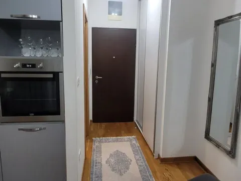 Izdavanje, stan, 26m², City Kvart, Podgorica - image 2