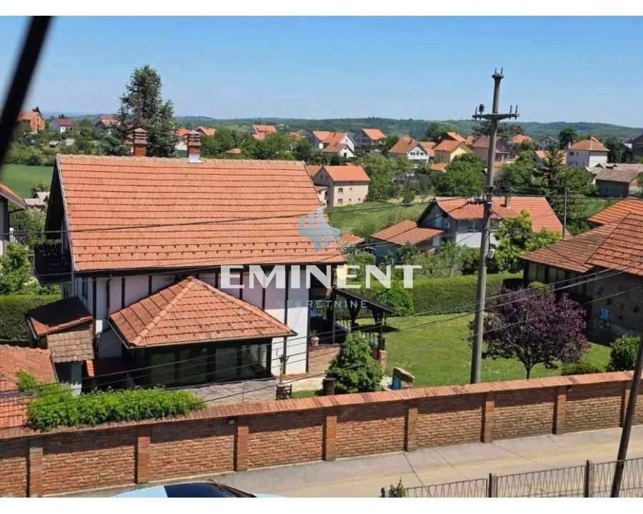 Sale, house, 265m², Voždovac Sve Podlokacije, Beograd