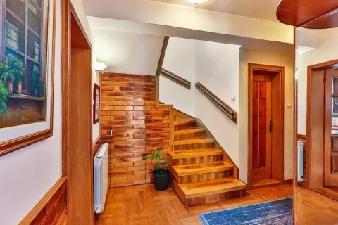 Sale, three bedroom apartment, 156m², Budva, Crna Gora - image 17