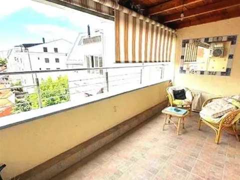 Prodaja, četvorosoban stan, 112m², Lekino Brdo, Voždovac Sve Podlokacije