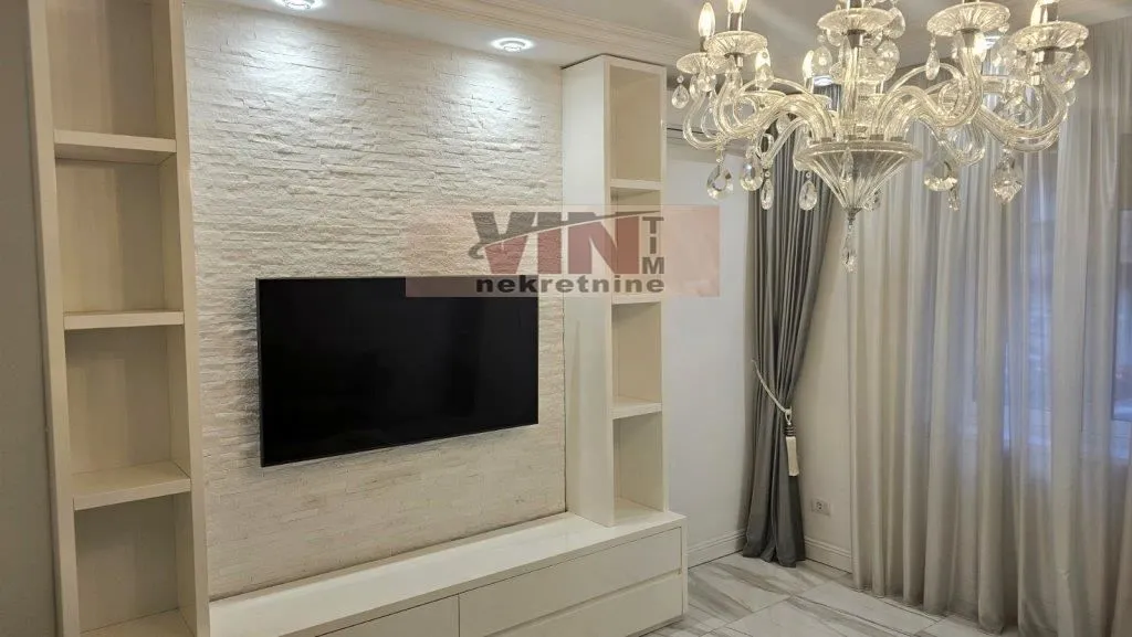 Rent, two bedroom apartment, 57m², Slavija, Vračar Sve Podlokacije