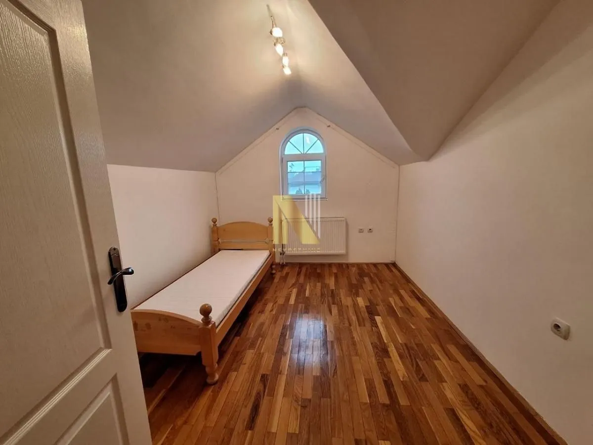 Prodaja, kuća, 338m², Tatarsko brdo, Petrovaradin