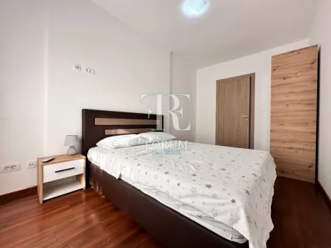 Izdavanje, dvosoban stan, 70m², Master Kvart, Podgorica - image 10