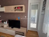 Izdavanje, trosoban stan, 54m², Farmaceutski Fakultet, Voždovac Sve Podlokacije - image 5