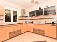 Prodaja, kuća, 175m², Vranići, Podgorica - image 5