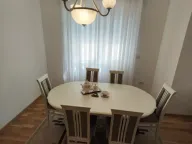 Izdavanje, dvosoban stan, 73m², Tuški Put, Podgorica - image 10