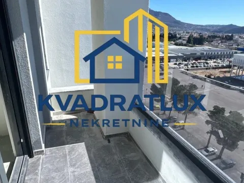 Prodaja, jednosoban stan, 42m², Centar, Bar - image 9