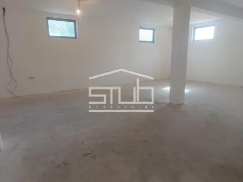 Izdavanje, poslovni prostor, 160m², Veliki Mokri Lug, Zvezdara Sve Podlokacije - image 2