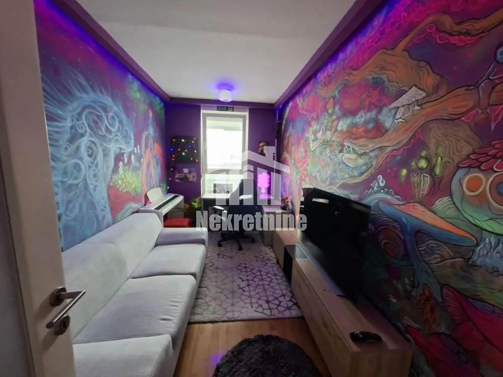 Prodaja, trosoban stan, 68m², Belvil, Beograd