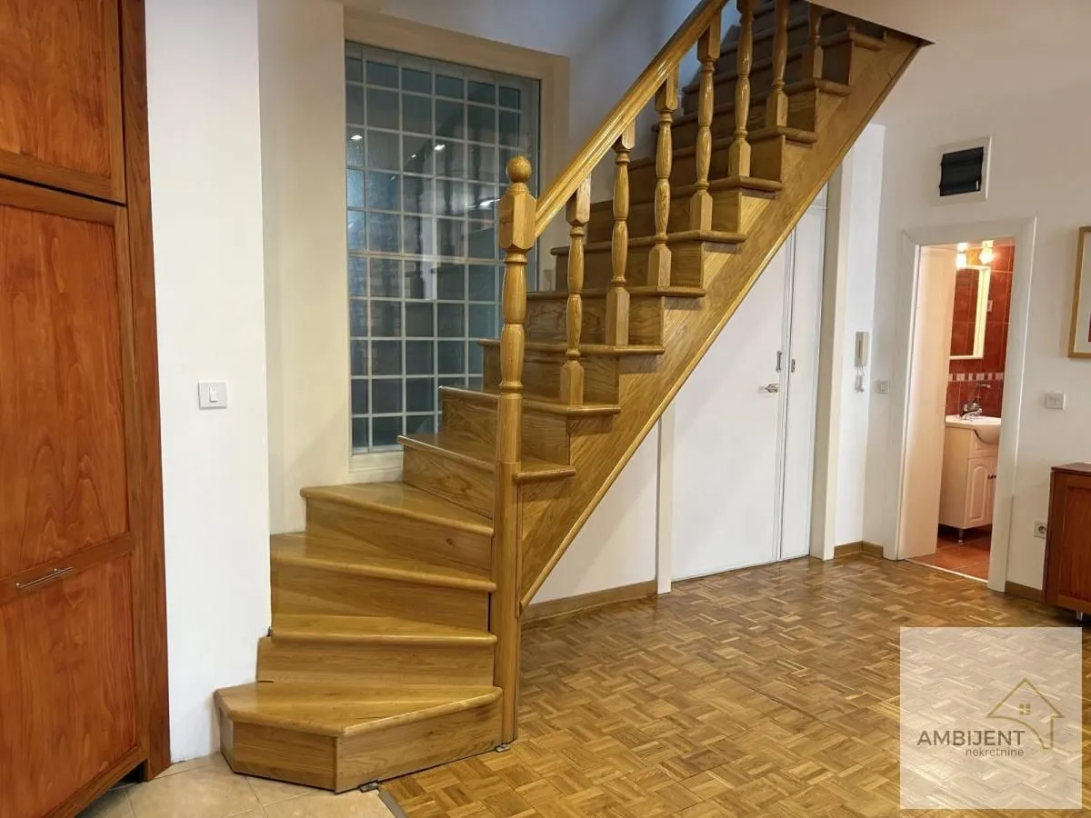 Prodaja, trosoban stan, 144m², Stari Grad, Beograd
