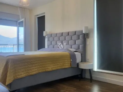 Izdavanje, kuća, 250m², Luštica, Tivat - image 10