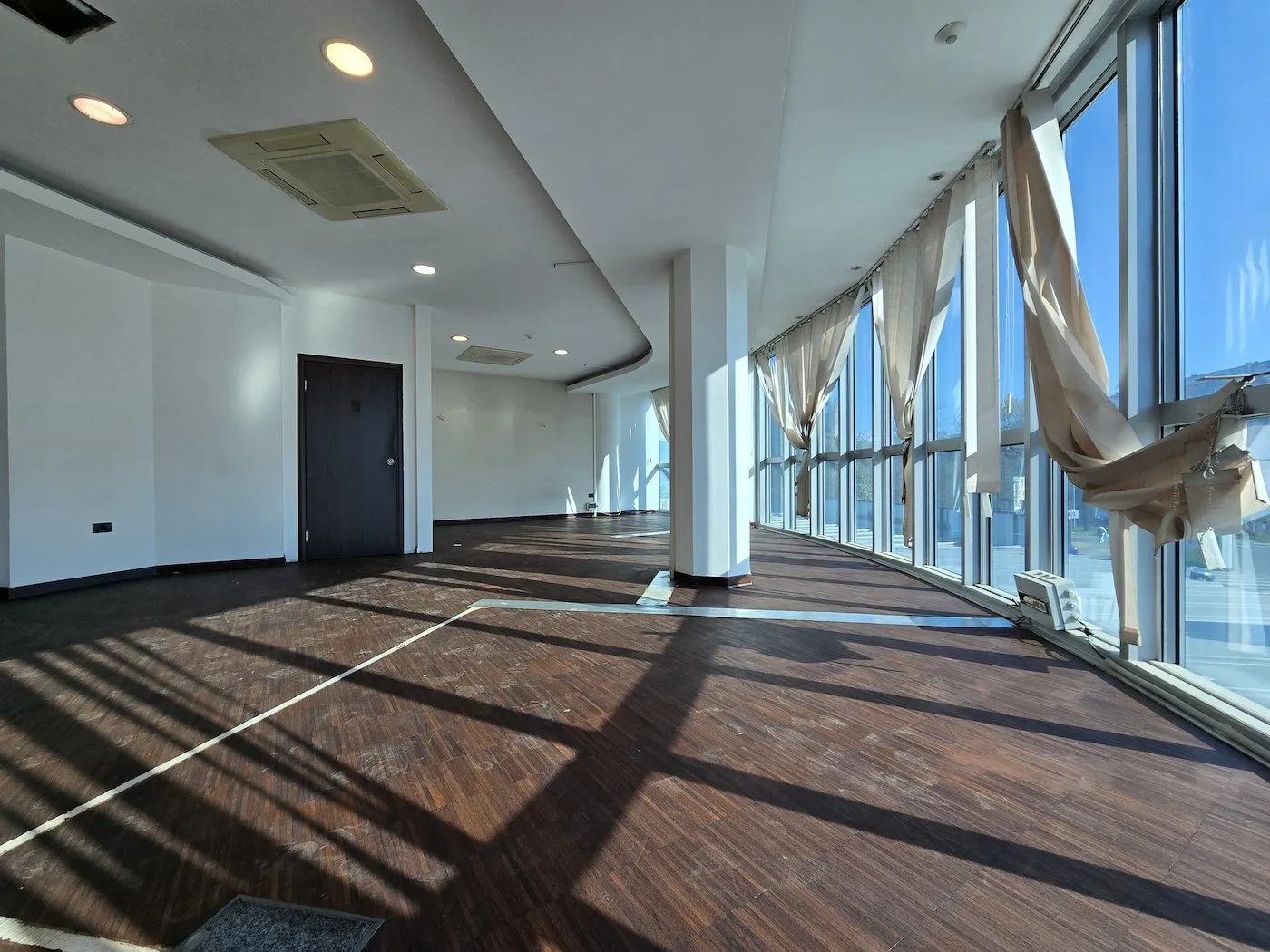 Rent, office space, 450m², Preko Morače, Podgorica