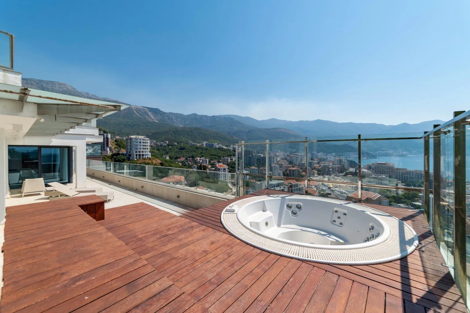 Prodaja, četvorosoban stan, 355m², Bečići, Budva