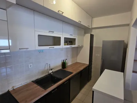 Rent, two bedroom apartment, 75m², City Kvart, Podgorica - image 5