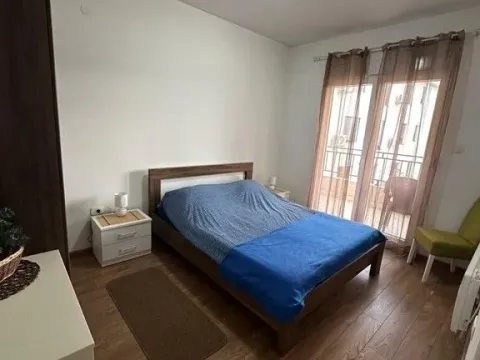 Rent, two bedroom apartment, 70m², City Kvart, Podgorica - image 6