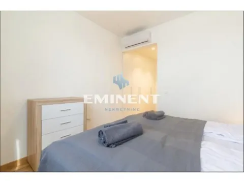 Izdavanje, trosoban stan, 86m², Savski Venac, Beograd - image 9