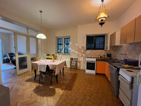 Prodaja, kuća, 220m², Herceg Novi, Crna Gora - image 15