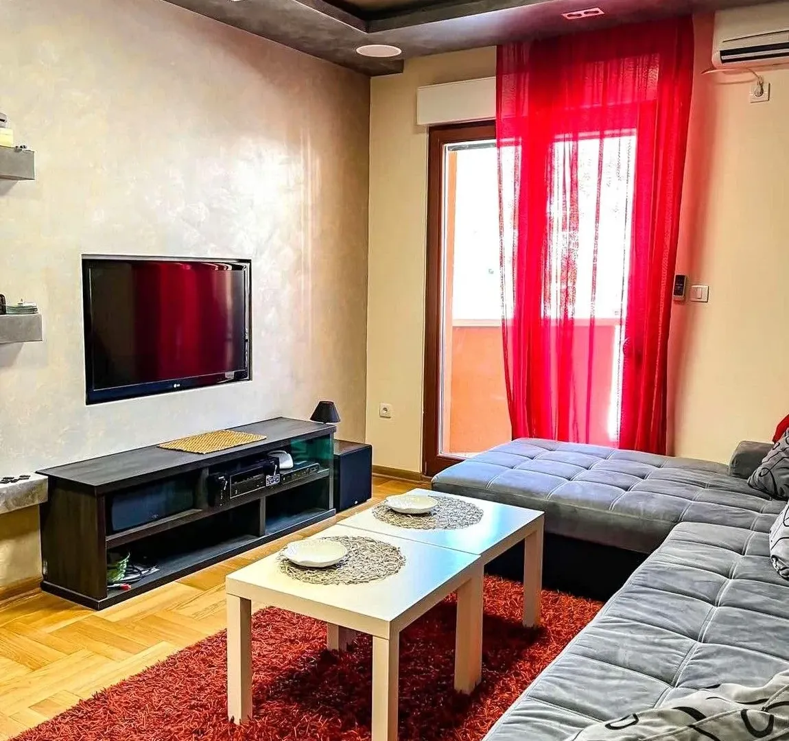 Rent, one bedroom apartment, 50m², Rozino, Budva