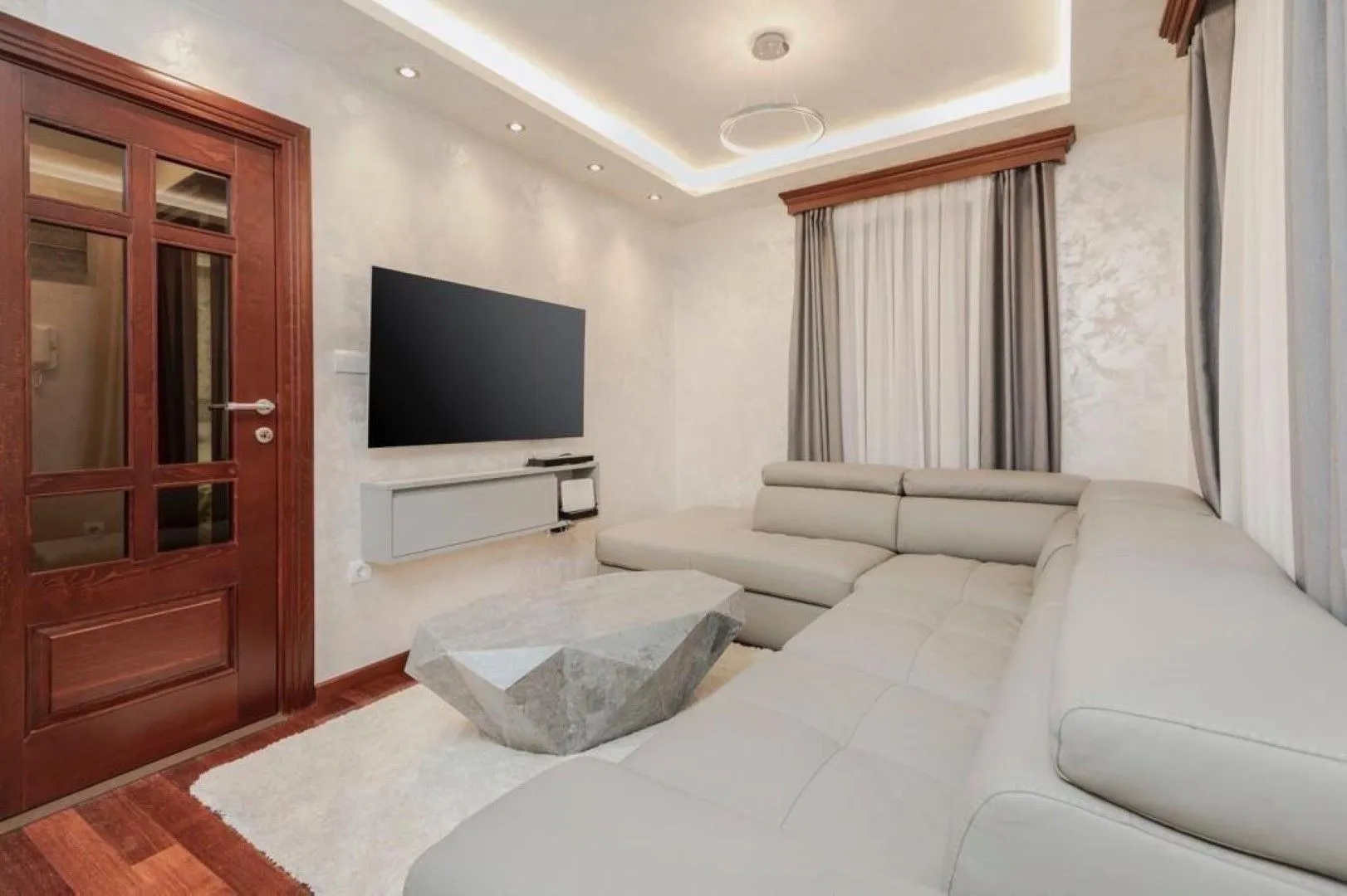 Prodaja, jednosoban stan, 37m², Stari Grad Kotor, Kotor