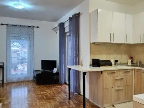 Prodaja, jednosoban stan, 49m2, Lazi, Budva