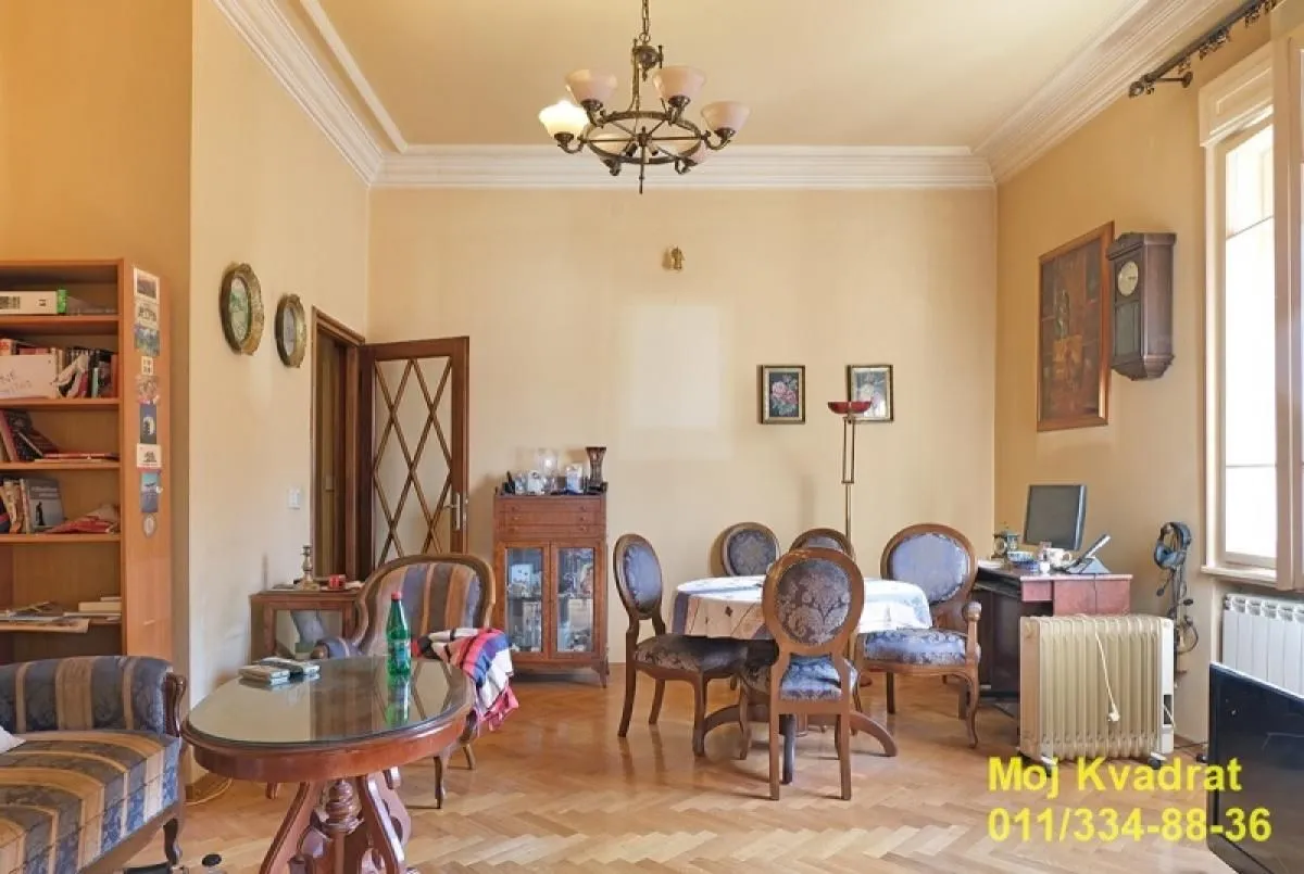 Prodaja, trosoban stan, 76m², Vračar Sve Podlokacije, Beograd