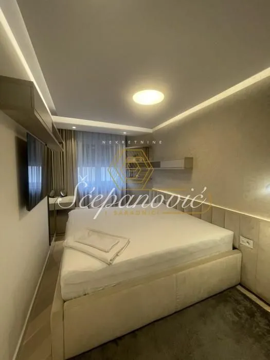 Izdavanje, dvosoban stan, 52m², Grbavica, Novi Sad Sve Podlokacije