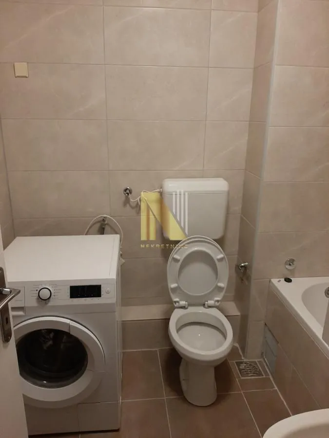Izdavanje, dvosoban stan, 56m², Bulevar Oslobodjenja, Novi Sad Sve Podlokacije