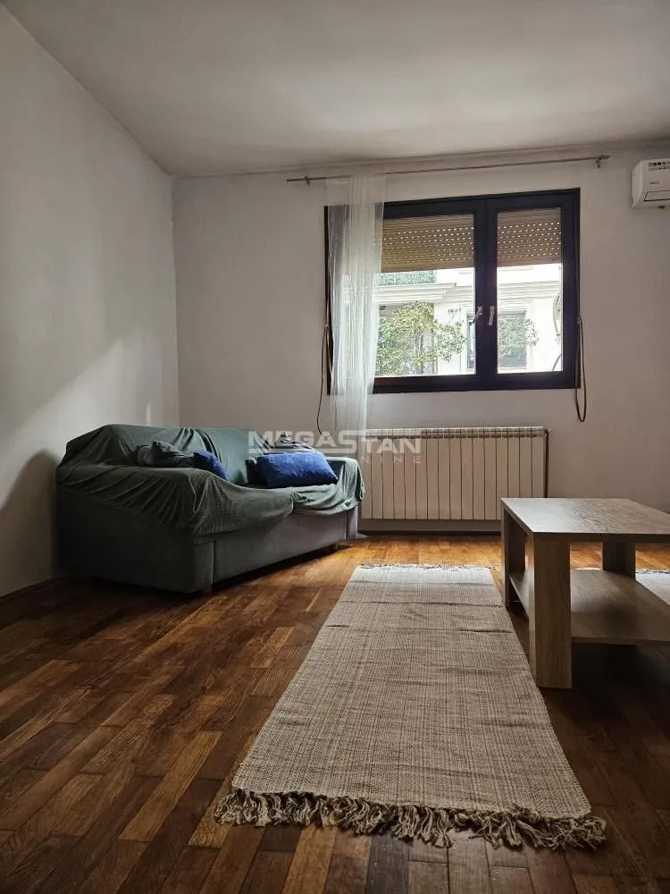 Rent, one bedroom apartment, 30m², Đeram Pijaca, Beograd