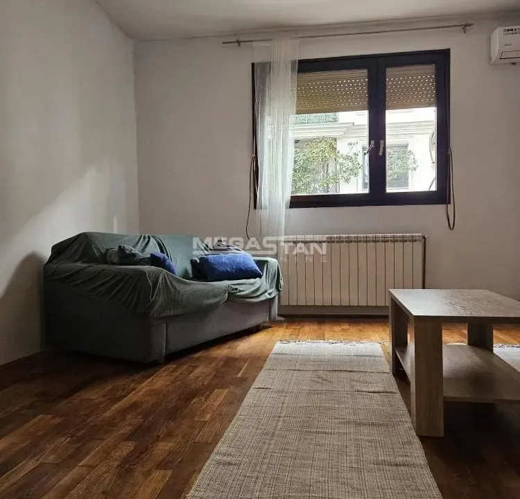Rent, one bedroom apartment, 30m², Đeram Pijaca, Beograd