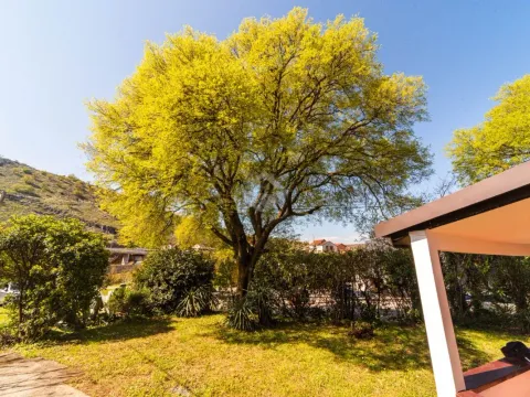 Izdavanje, kuća, 60m², Rogami, Podgorica - image 17