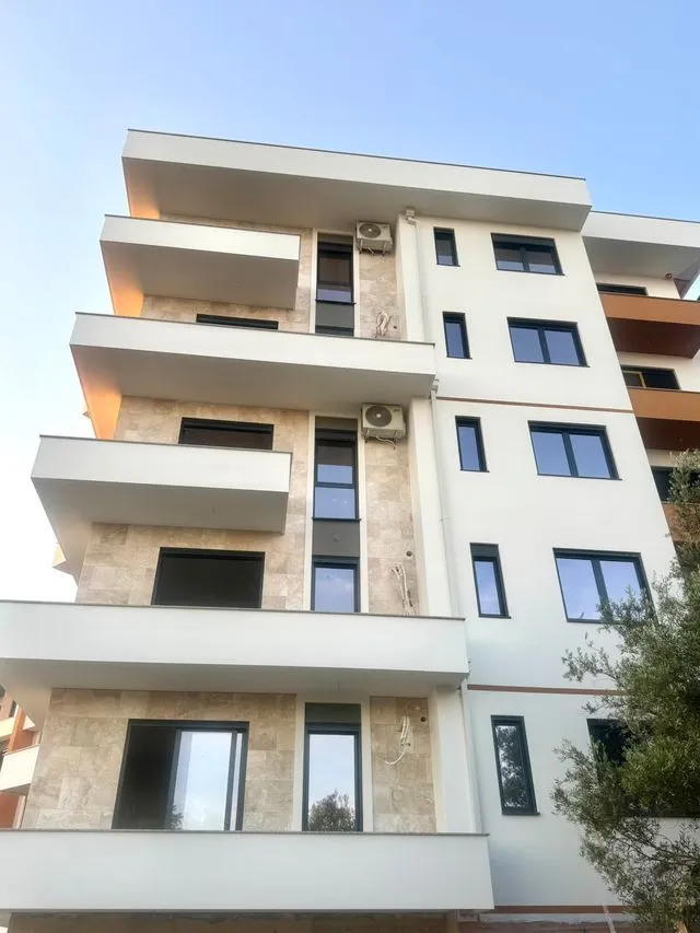 Prodaja, jednosoban stan, 48m², Pinješ, Ulcinj