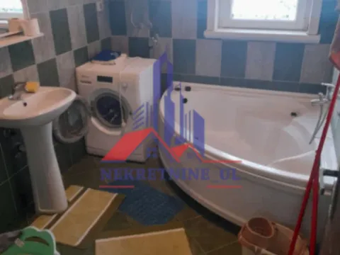 Izdavanje, dvosoban stan, 65m², Ibričevina, Podgorica - image 5