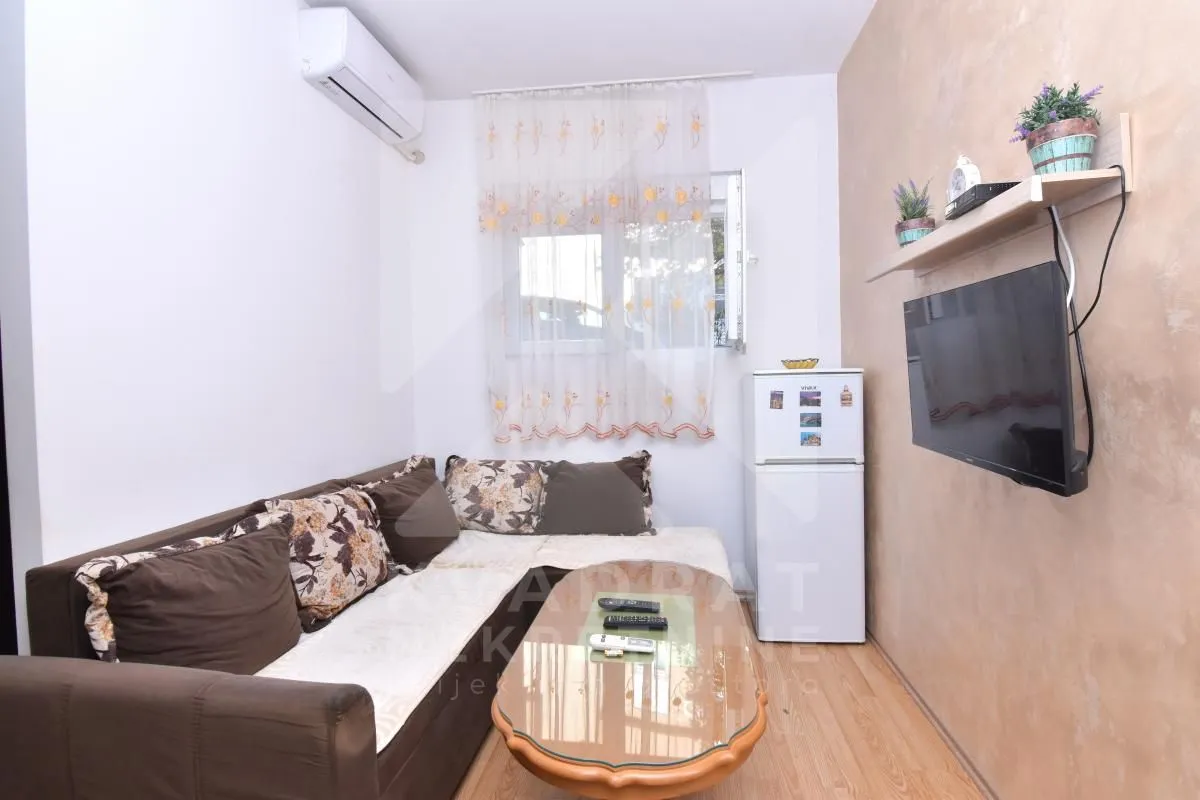 Izdavanje, garsonjera, 21m², Zabjelo, Podgorica