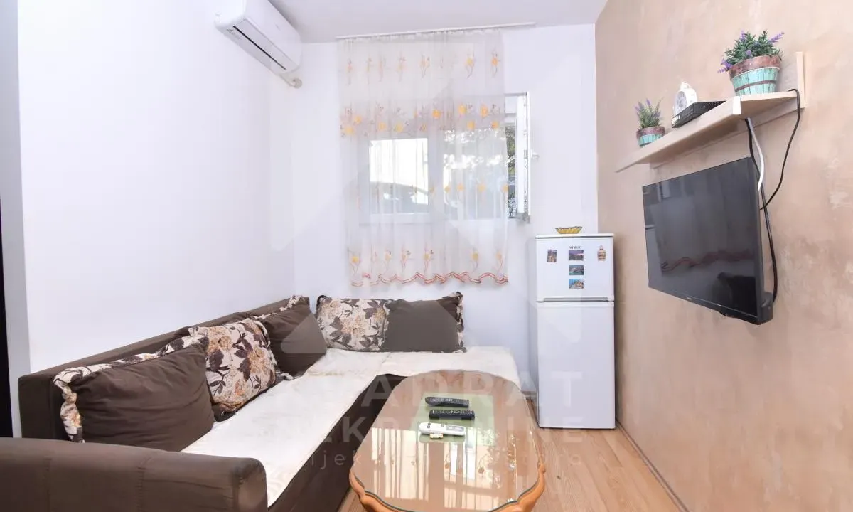 Izdavanje, garsonjera, 21m², Zabjelo, Podgorica