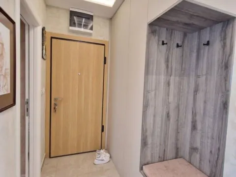 Izdavanje, dvosoban stan, 80m², Golubovina, Budva - image 10