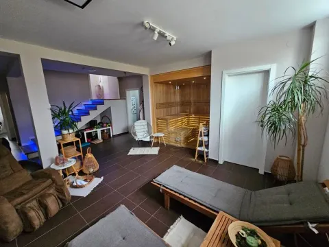 Sale, house, 426m², Boleč, Grocka - image 16