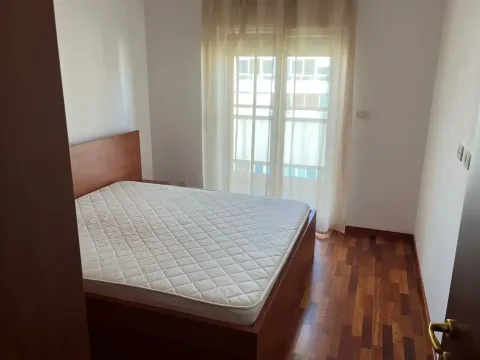 Izdavanje, jednosoban stan, 57m², City Kvart, Podgorica - image 4