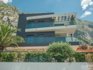 Prodaja, kuća, 210m², Dobrota, Kotor - image 7