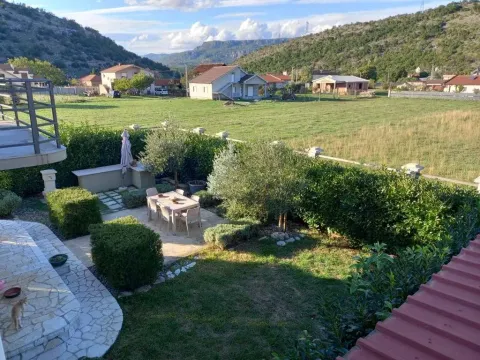Prodaja, kuća, 180m², Podgorica, Crna Gora - image 6