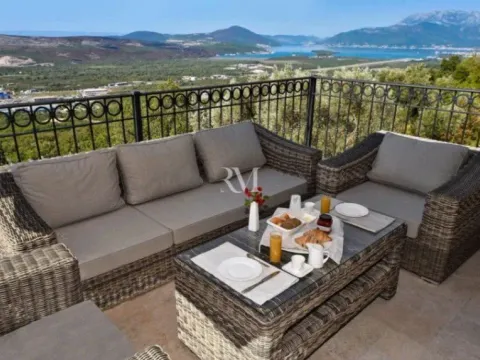 Izdavanje, kuća, 281m², Dub, Kotor - image 4