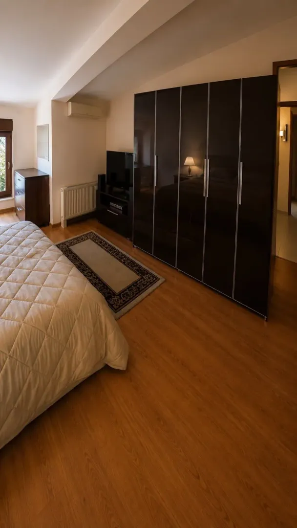 Prodaja, trosoban stan, 200m², Centar, Podgorica