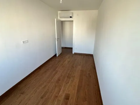 Prodaja, trosoban stan, 111m², Tološka šuma, Podgorica - image 2