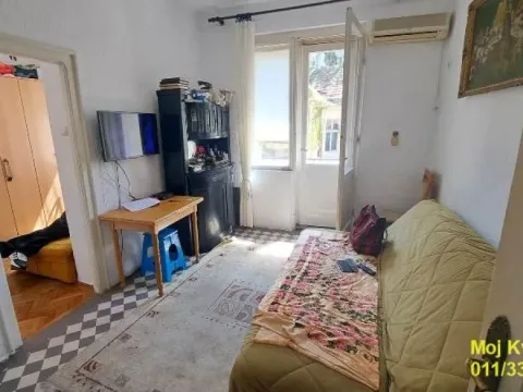 Rent, two bedroom apartment, 30m², Stari Grad, Beograd - image 2