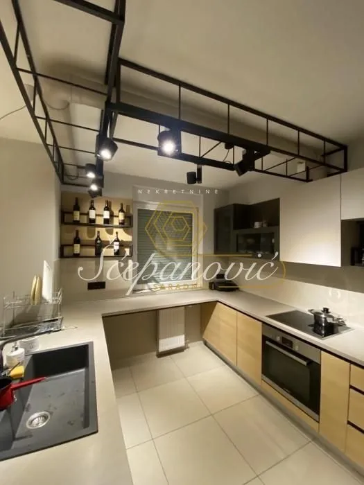 Prodaja, trosoban stan, 99m², Nova Detelinara, Novi Sad Sve Podlokacije